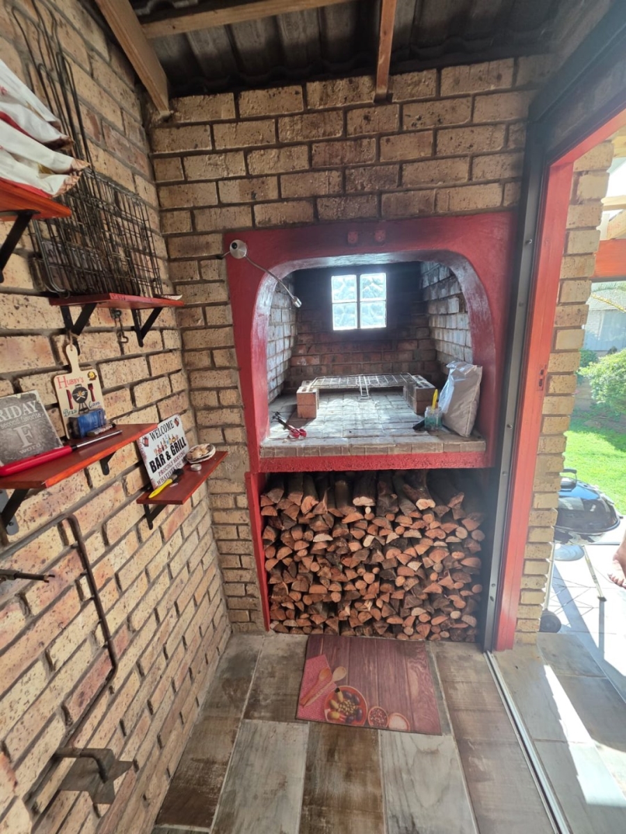 4 Bedroom Property for Sale in Aston Bay Eastern Cape